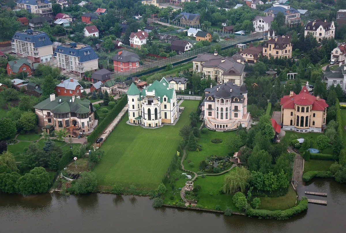 Rublyovka outside Moscow